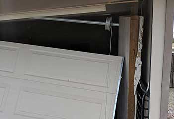Garage Door Off Track | Woodbridge | Garage Door Repair Shelton